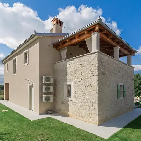 Stella Polaris Ferienhaus *